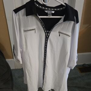 Peter Nygard Black and White Casual Button Down Shirt